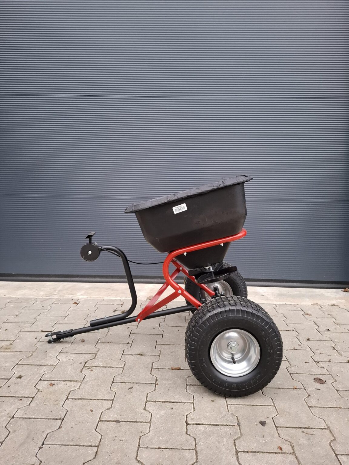 Kunstmest strooier t.b.v. zitmaaier TBS6000 - Afbeelding 2