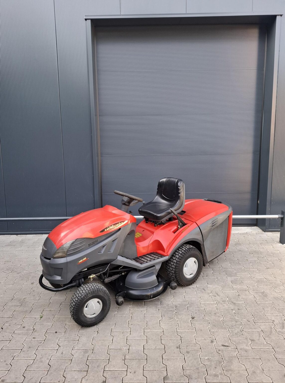 Castelgarden XT140 zitmaaier opvang 102 cm hydro - Afbeelding 2