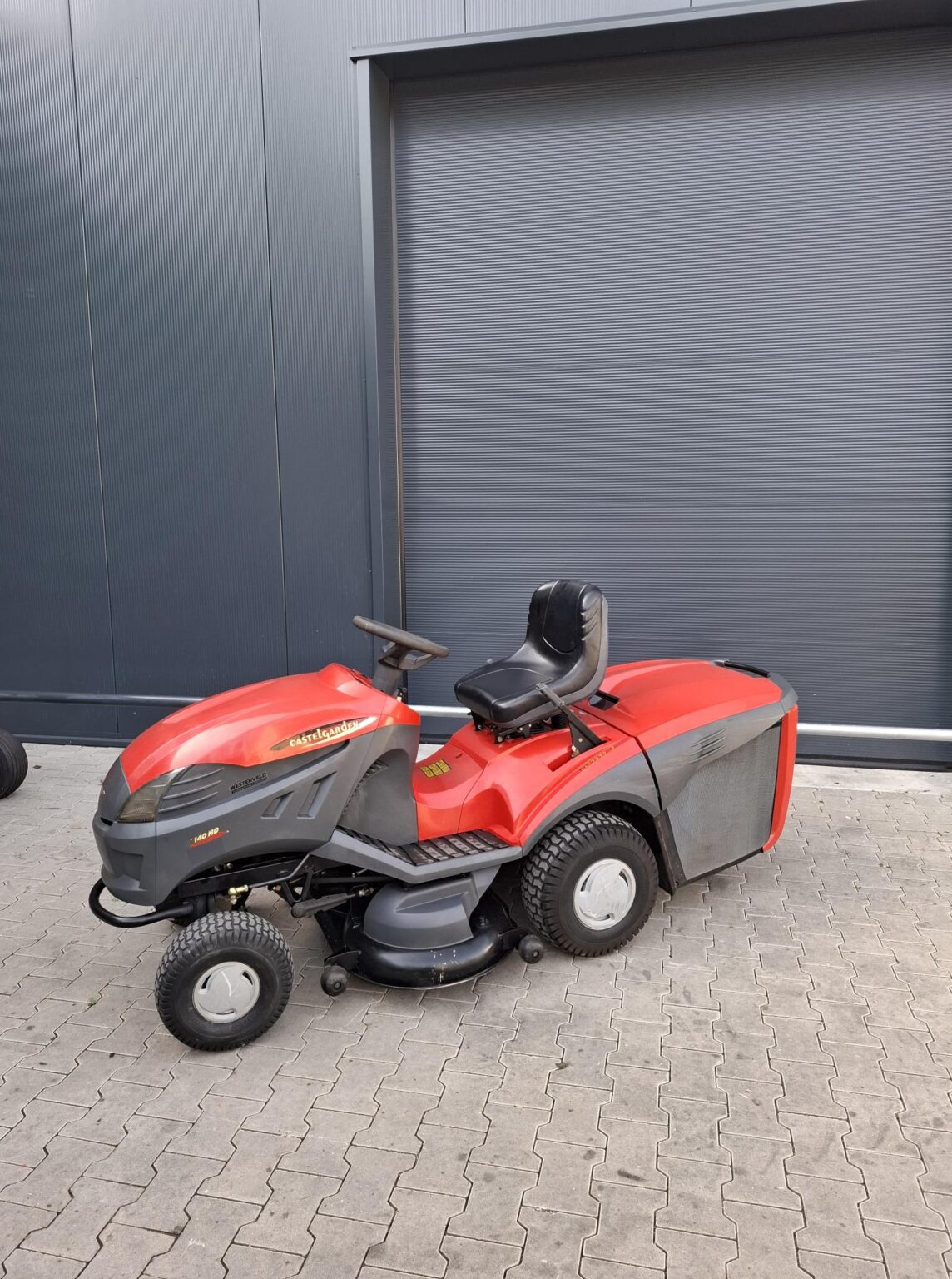 Castelgarden XT140 zitmaaier opvang 102 cm hydro - Afbeelding 4