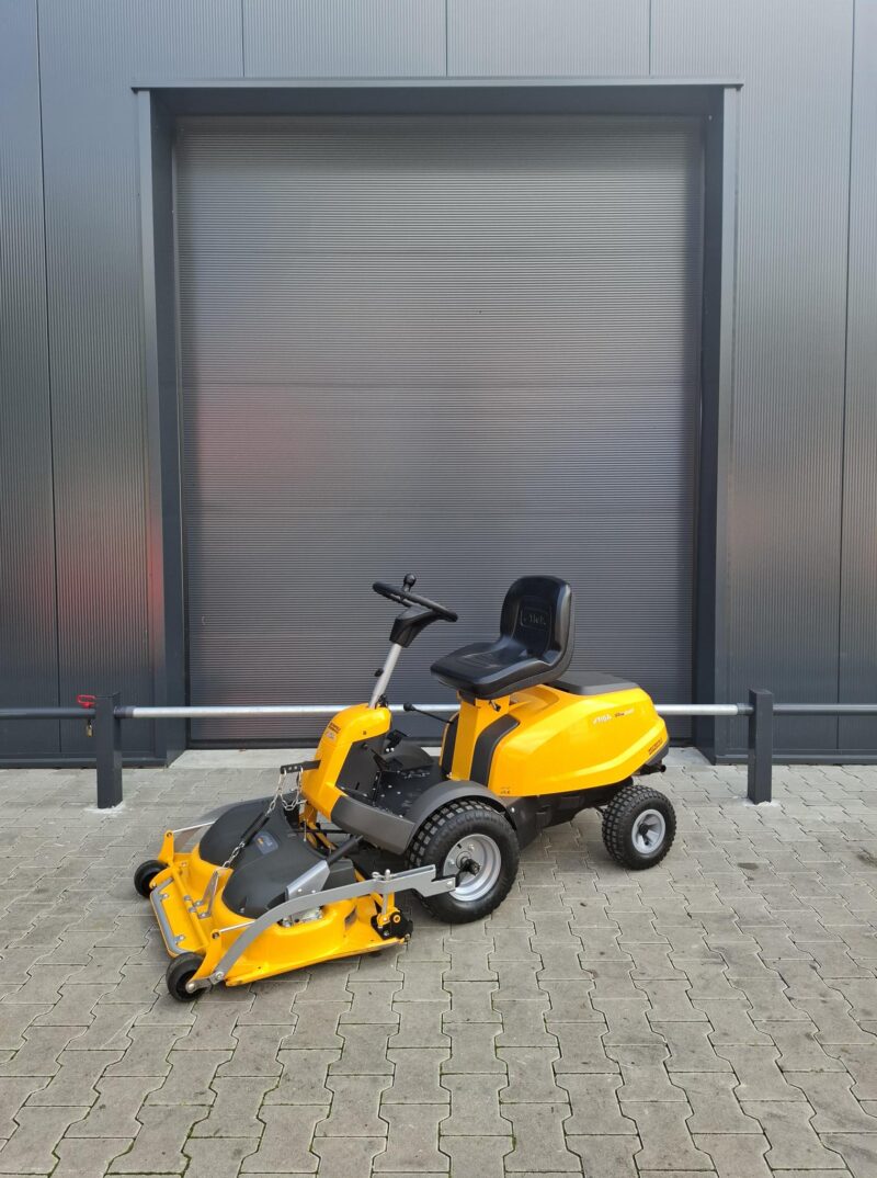 Stiga Villa 15 frontmaaier 85 cm hydrostaat - Afbeelding 3