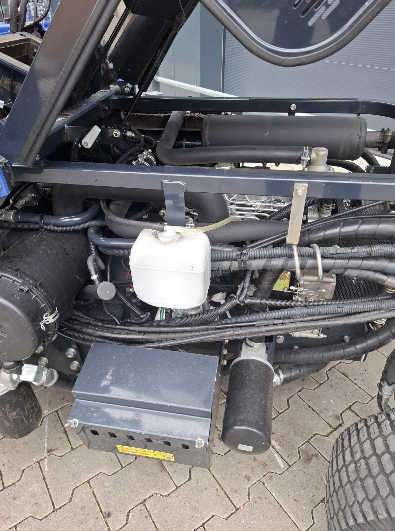 Iseki SF450 frontmaaier 50 pk 152cm hoogkiepbak - Afbeelding 10