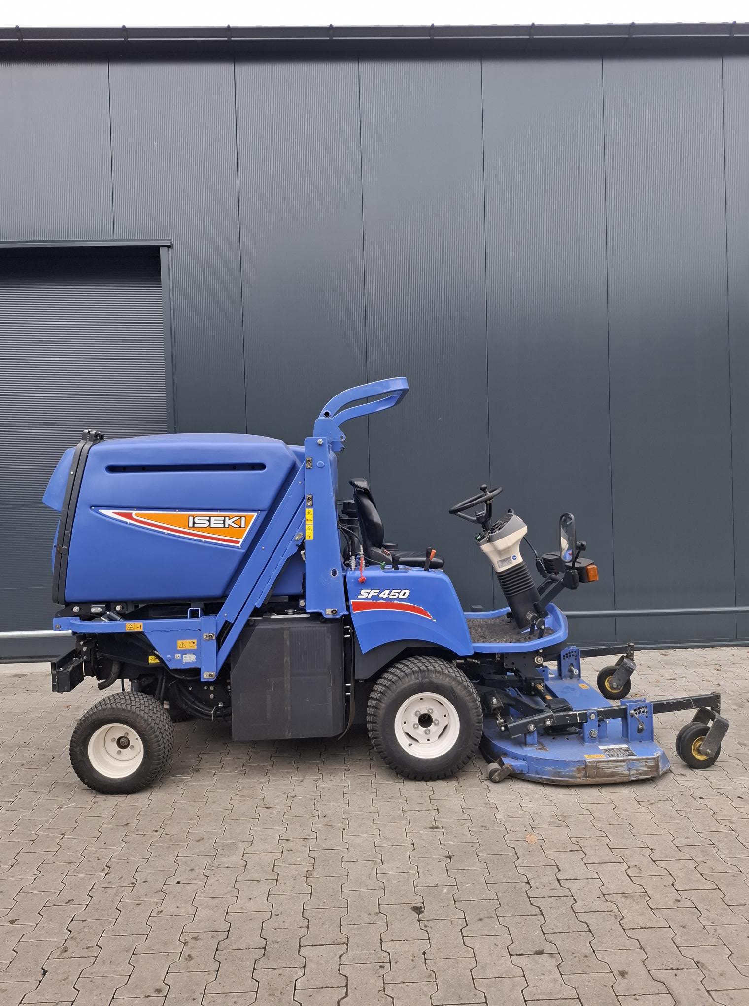 Iseki SF450 frontmaaier 50 pk 152cm hoogkiepbak - Afbeelding 3